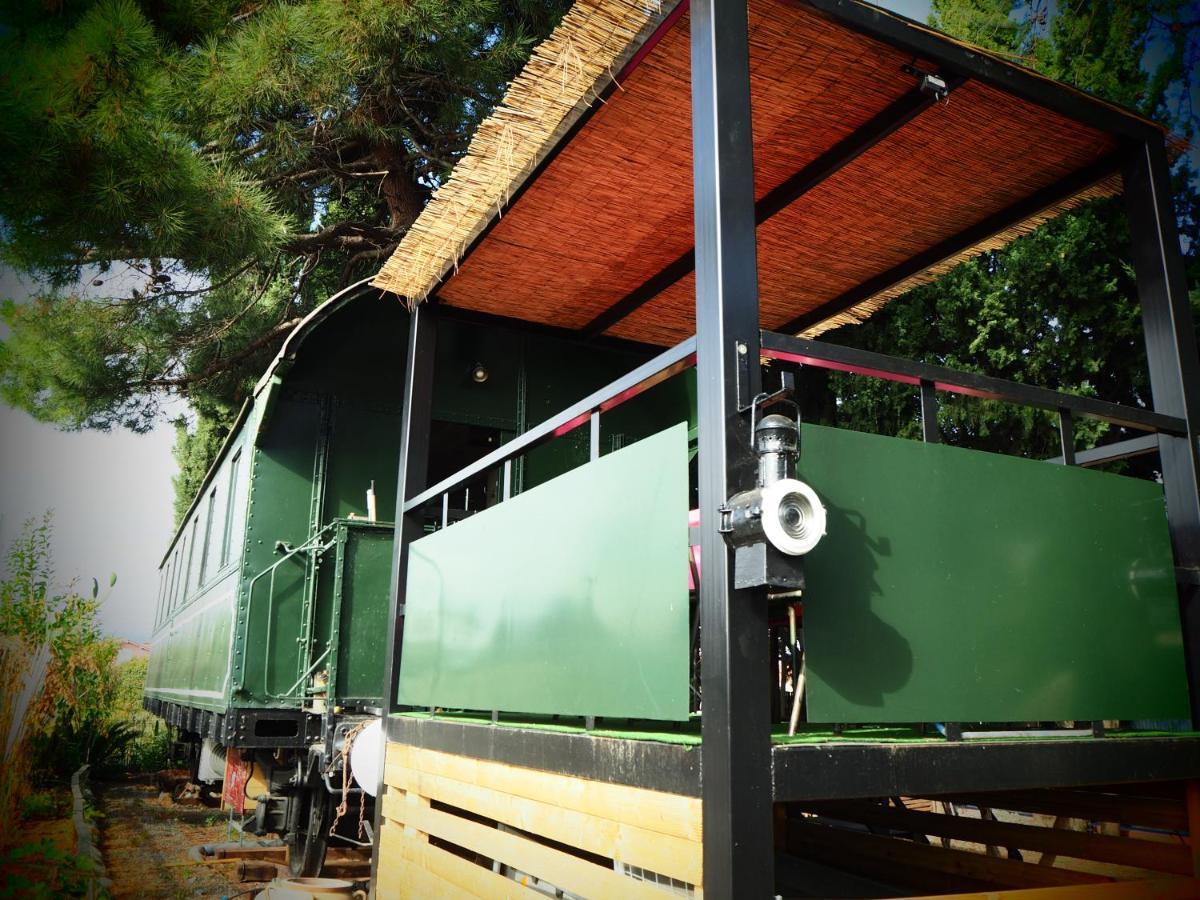 La Gare De Millas Kültér fotó
